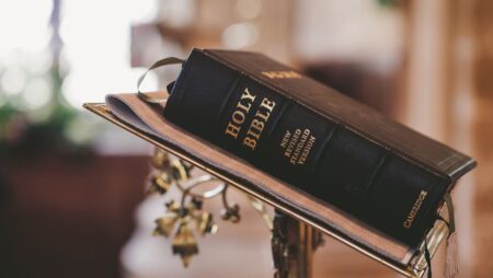 Kitab Injil Pada Awalnya Ditulis Dengan Bahasa: Unraveling Its Original Language