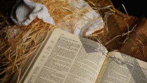 kitab injil pada awalnya ditulis dengan bahasa