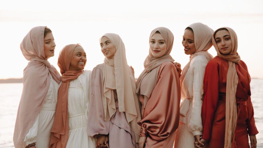 Choosing the Perfect Hijab Color for Your Dark Brown Attire: A Comprehensive Guide to Baju Coklat Tua Cocok Dengan Jilbab Warna Apa