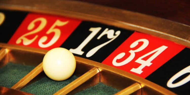 How Structured Comparison Systems Help Users Navigate Complex Online Sites